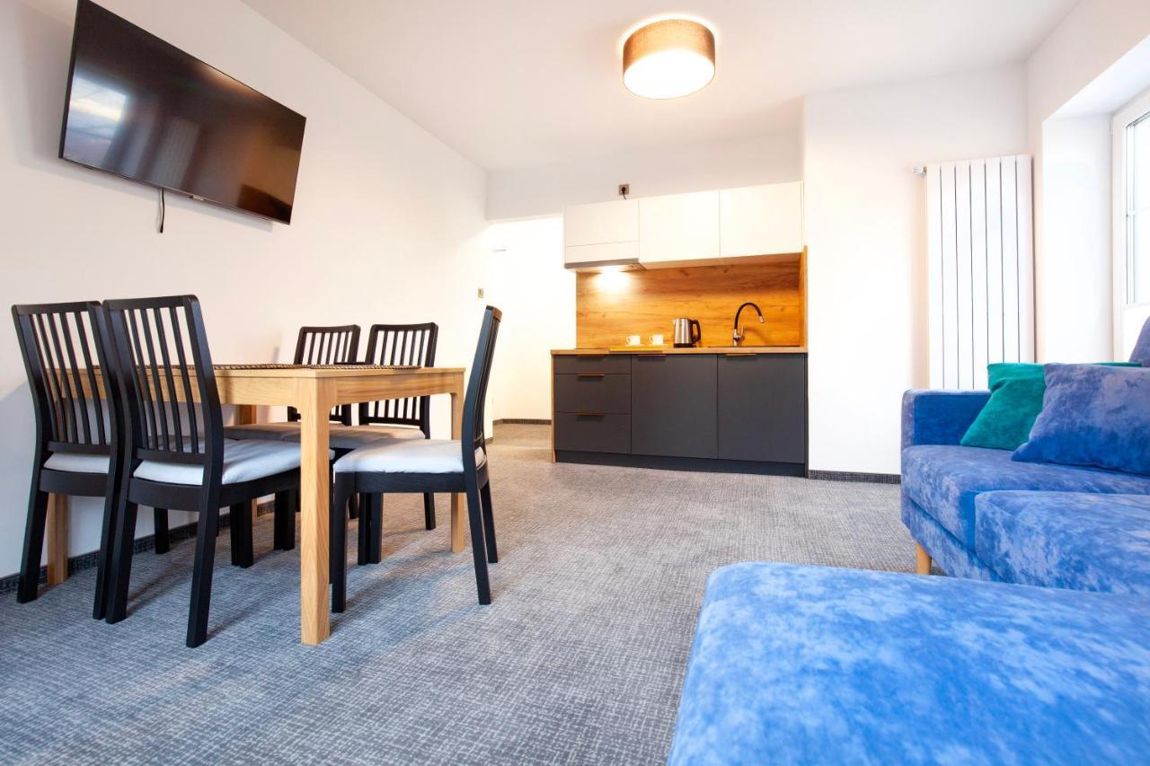 Pod Janowcem Sport - Rest & Bed & Breakfast *